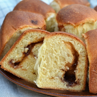 Gevuld zoet brood