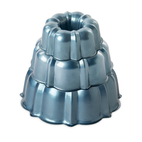 Nordic Ware Tiered Bundt Pan set Nordic Ware Tiered Bundt Pan set